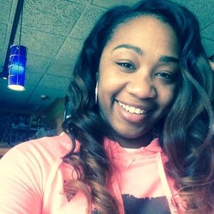 Meet your Posher, Monique